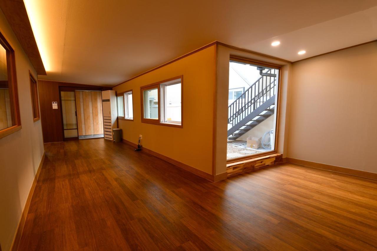 Guma Modern HanokStay Daegu Exterior foto